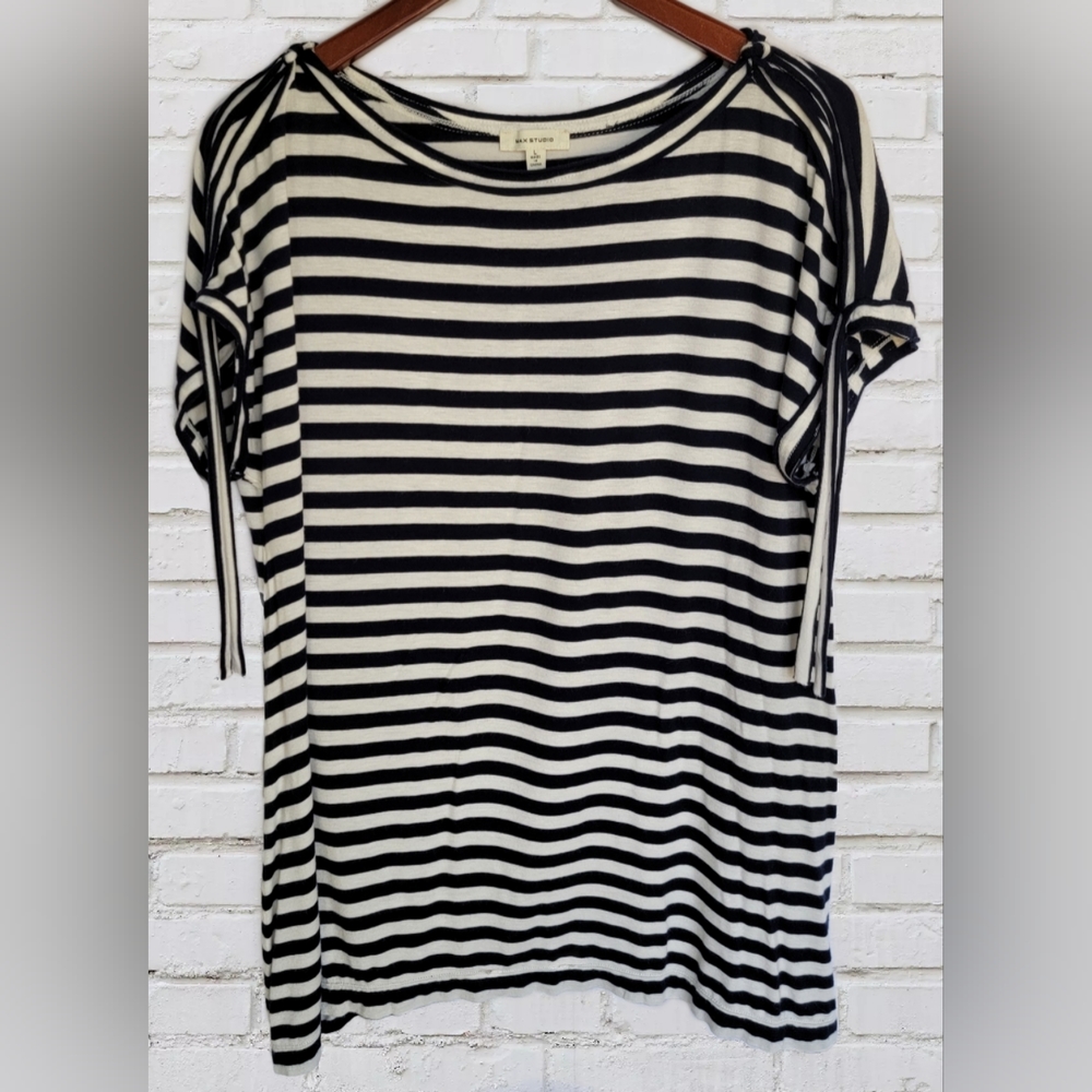 Max studio Striped Top w/ Ties Size Large